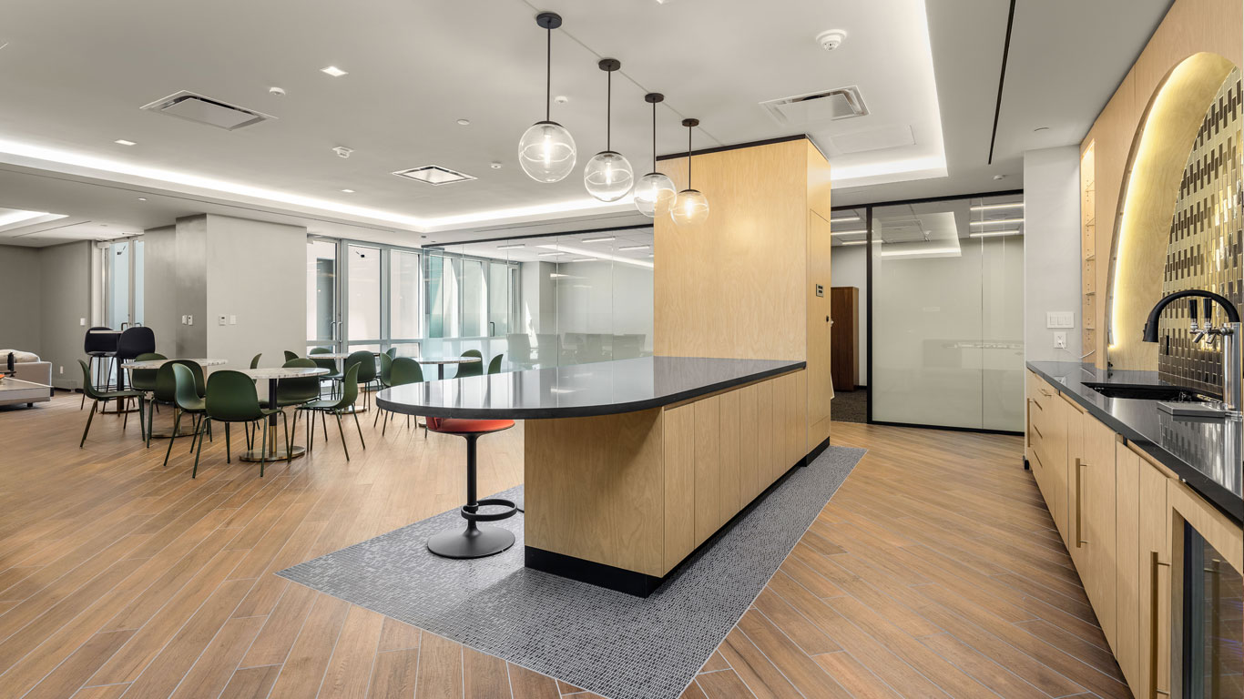 Amenity Lounge